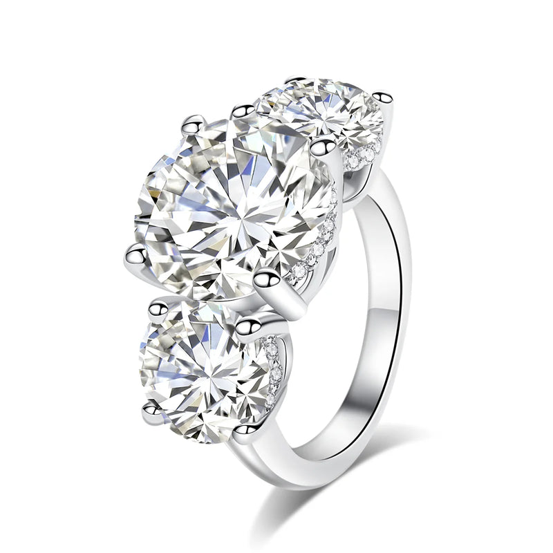 Luxury Round Cut 3 Stone Moissanite Ring (11CTTW)