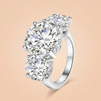 Luxury Round Cut 3 Stone Moissanite Ring (11CTTW)