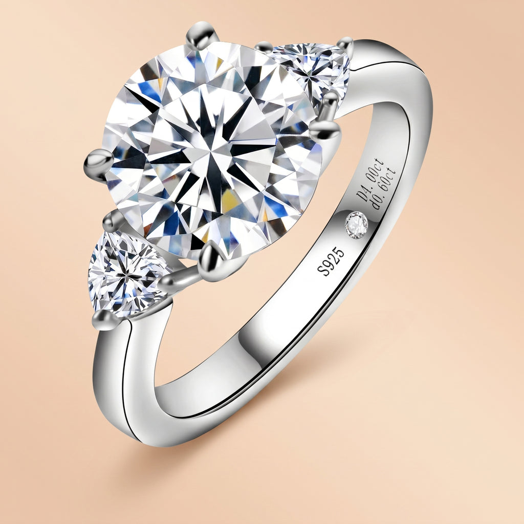 Luxury 3 Stone Moissanite Engagement Ring (4.6CTTW)