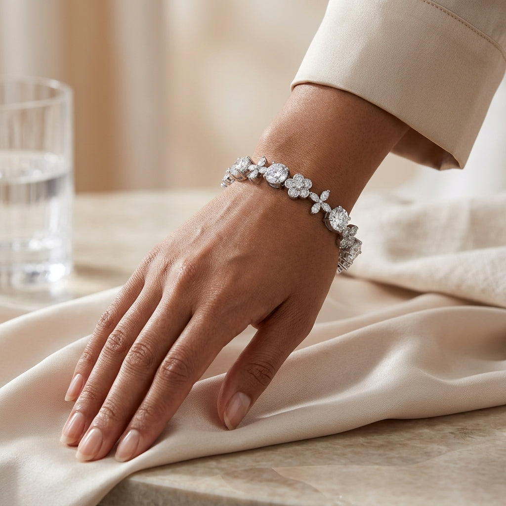 Montore VVS1 D Color 6×6MM Cushion Cut Moissanite Bracelet